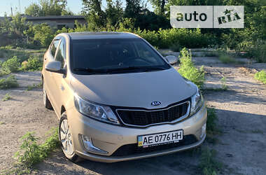 Хэтчбек Kia Rio 2013 в Днепре