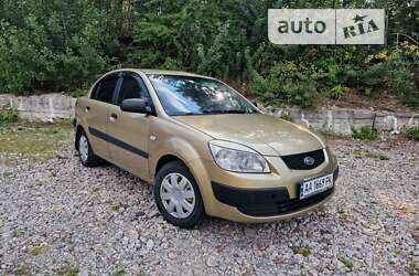 Седан Kia Rio 2009 в Киеве