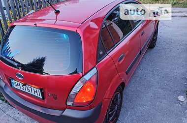 Хэтчбек Kia Rio 2008 в Звягеле