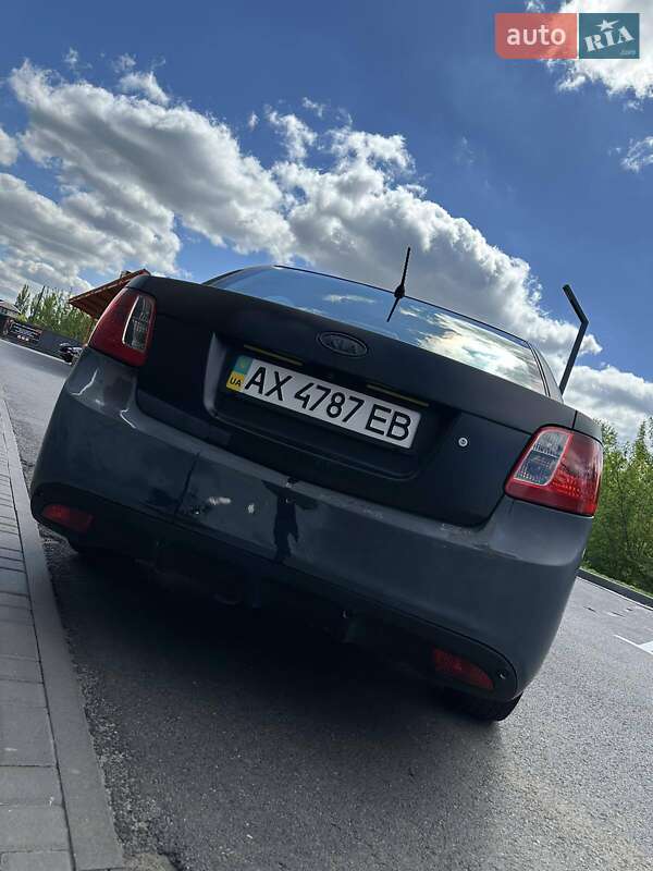 Седан Kia Rio 2011 в Харкові