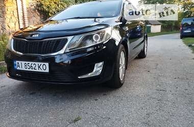 Седан Kia Rio 2013 в Барышевке