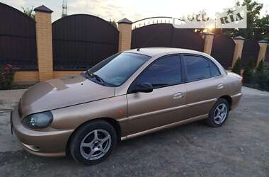 Седан Kia Rio 2002 в Измаиле