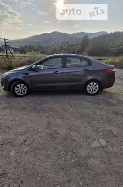 Седан Kia Rio 2013 в Надворной