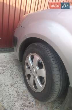 Седан Kia Rio 2007 в Шепетівці