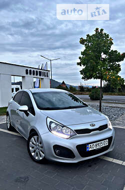 Хетчбек Kia Rio 2011 в Мукачевому