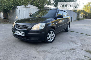 Хэтчбек Kia Rio 2008 в Одессе