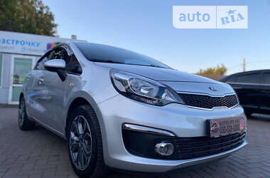 Седан Kia Rio 2016 в Кривом Роге