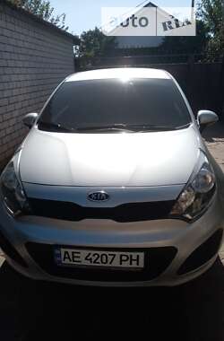 Хэтчбек Kia Rio 2012 в Днепре