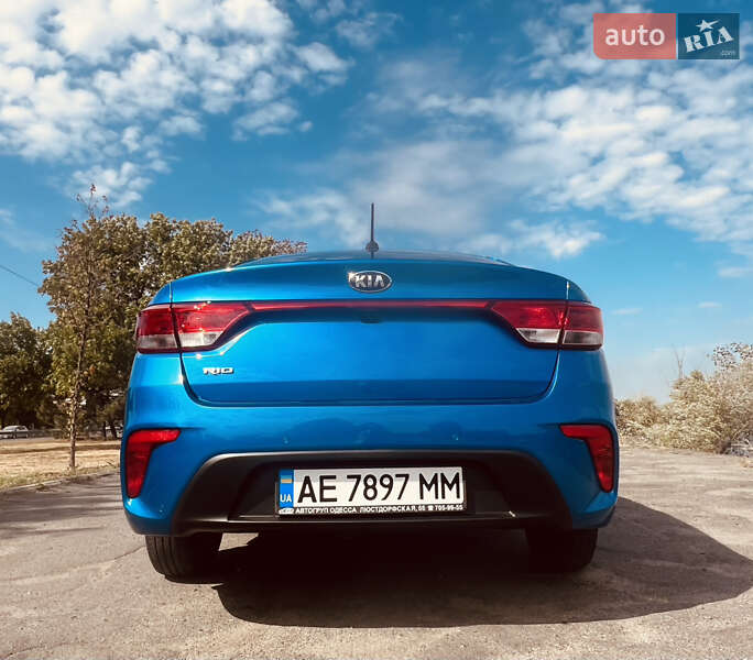 Седан Kia Rio 2018 в Днепре