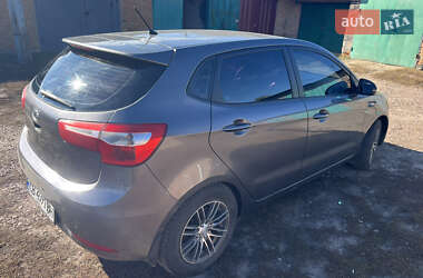 Хэтчбек Kia Rio 2012 в 