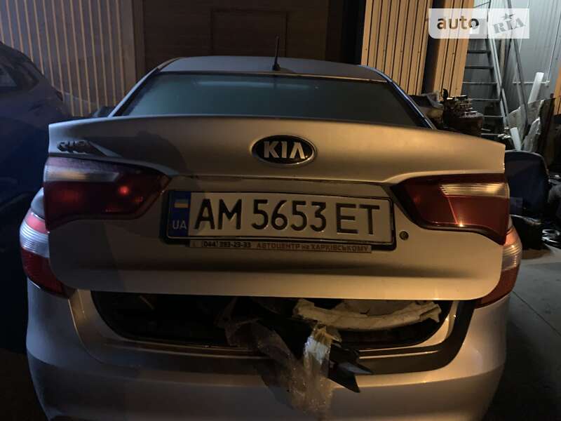 Седан Kia Rio 2013 в Києві