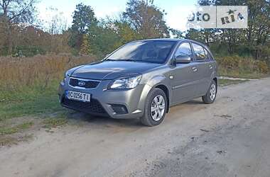 Хэтчбек Kia Rio 2010 в Львове