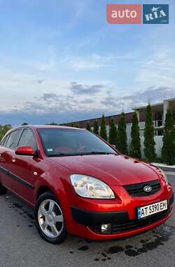 Хетчбек Kia Rio 2005 в Надвірній