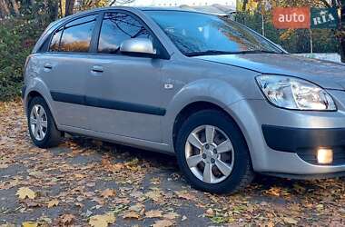 Хэтчбек Kia Rio 2006 в Львове