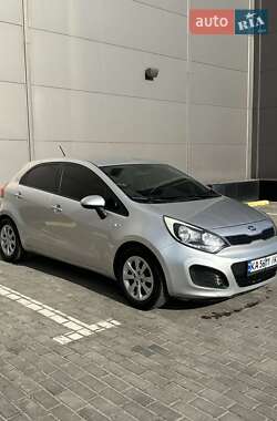 Хэтчбек Kia Rio 2011 в Харькове