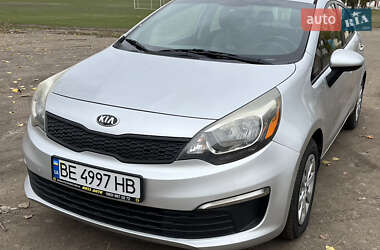 Седан Kia Rio 2015 в Миколаєві