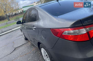 Седан Kia Rio 2012 в Лубнах