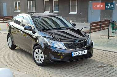 Седан Kia Rio 2012 в Харкові