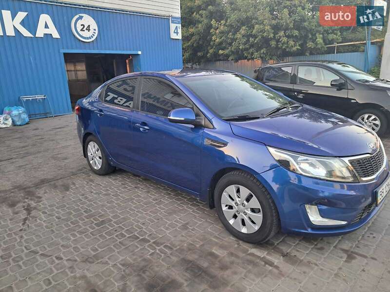 Седан Kia Rio 2013 в Харькове