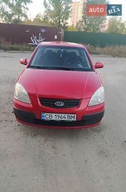 Хэтчбек Kia Rio 2008 в Киеве