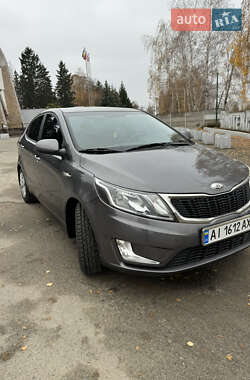 Седан Kia Rio 2013 в Киеве