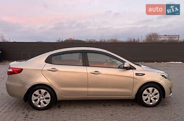 Седан Kia Rio 2012 в Киеве