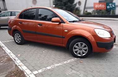 Седан Kia Rio 2007 в Запоріжжі