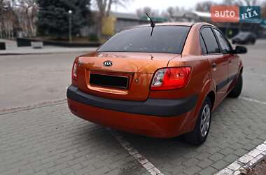 Седан Kia Rio 2007 в Запоріжжі