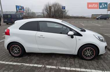 Хэтчбек Kia Rio 2013 в Киеве