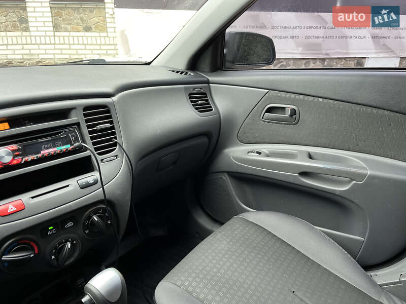 Седан Kia Rio 2007 в Белой Церкви