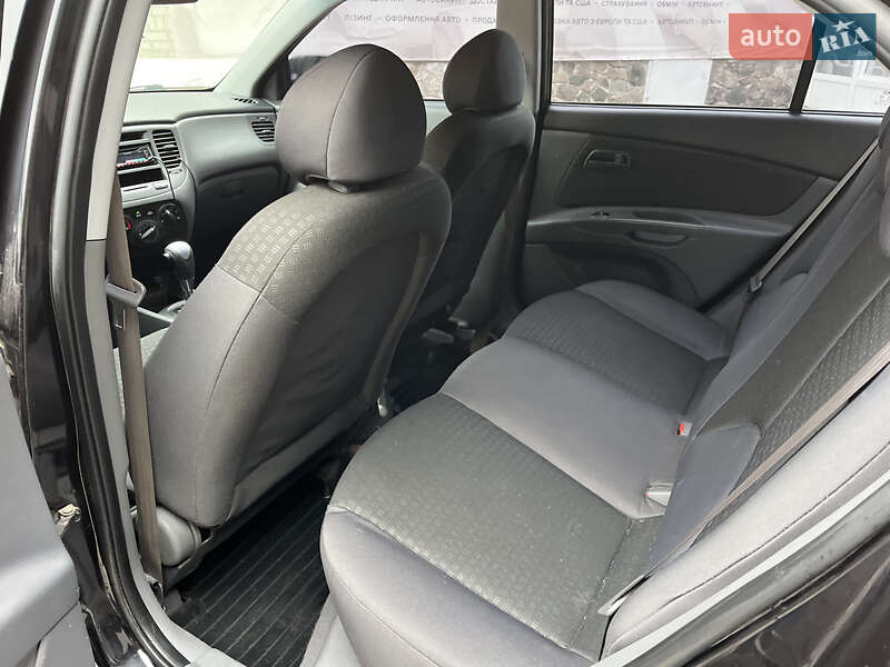 Седан Kia Rio 2007 в Белой Церкви