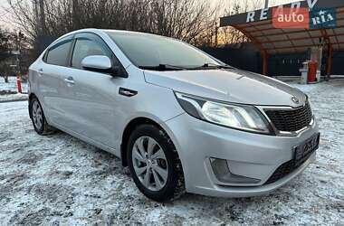 Седан Kia Rio 2012 в Харкові