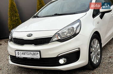 Седан Kia Rio 2016 в Одесі