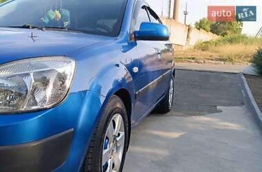 Хетчбек Kia Rio 2007 в Дніпрі