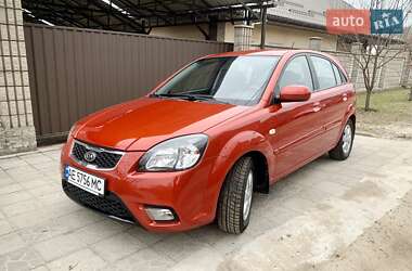 Хетчбек Kia Rio 2011 в Києві