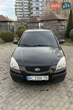 Седан Kia Rio 2008 в Львові