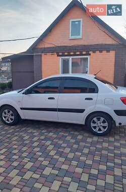 Седан Kia Rio 2009 в Новомиргороді