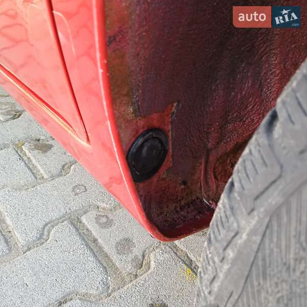 Хэтчбек Kia Rio 2005 в Черновцах