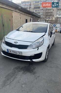 Седан Kia Rio 2016 в Києві