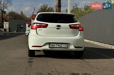 Хетчбек Kia Rio 2012 в Дніпрі