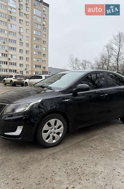 Седан Kia Rio 2012 в Сумах