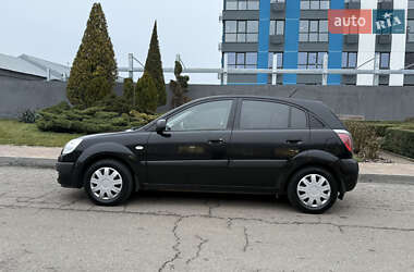 Хетчбек Kia Rio 2008 в Дніпрі