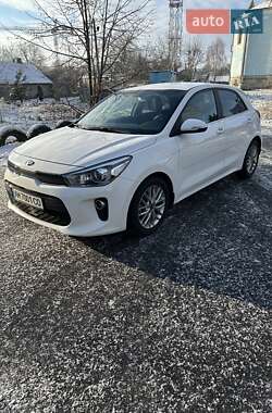 Хетчбек Kia Rio 2017 в Звягелі