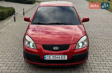 Седан Kia Rio 2007 в Чернівцях