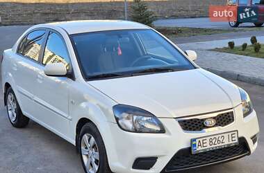 Седан Kia Rio 2011 в Виннице