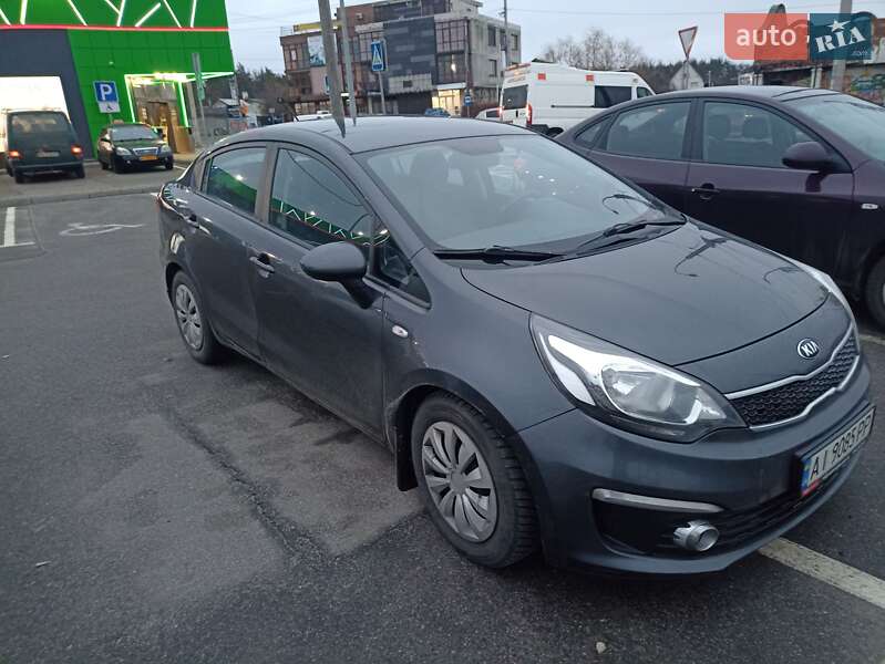 Седан Kia Rio 2016 в Ирпене