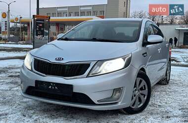 Седан Kia Rio 2012 в Харкові