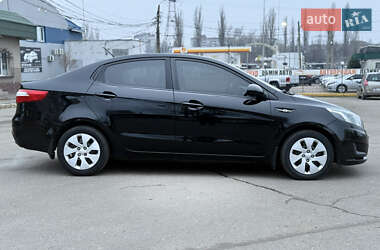 Седан Kia Rio 2011 в Николаеве