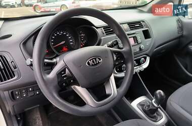 Хэтчбек Kia Rio 2013 в Киеве