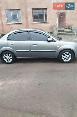 Седан Kia Rio 2011 в Харкові